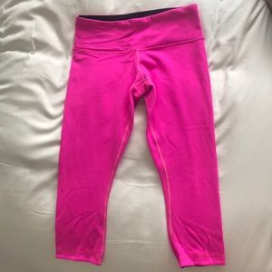 Hot pink lululemon crop leggings